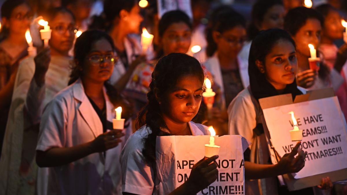 Andhra Pradesh junior doctors boycott emergency duties