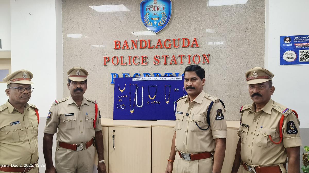 Gold and silver recovered from habitual burglar in Bandlaguda