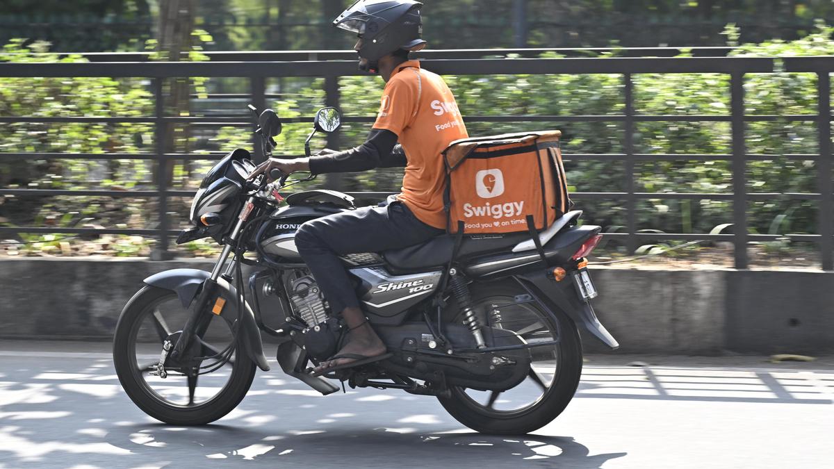 Centre, BJP-ruled States ignoring injustice to gig workers: Rahul Gandhi