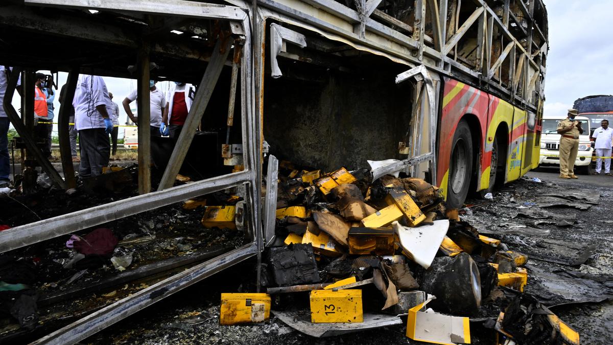 Kurnool bus tragedy: petrol, mobile phones, gas cylinder and inflammable material caused inferno