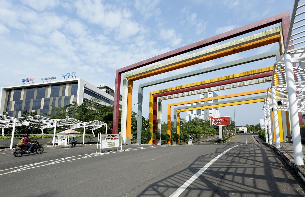 The smartcity project, which had a history of massive halts since it began nearly two decades ago, was finally shelved forever as the state cabinet on December 4 approved the exit plan of Tecom Investments from the project.