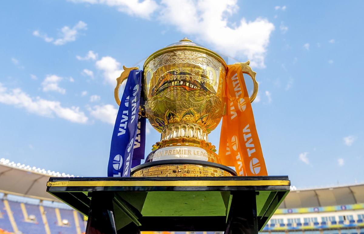 thehindu.com - Jahnavi T.R. - RCB craze: Restaurants, pubs in Bengaluru sold out for IPL final day