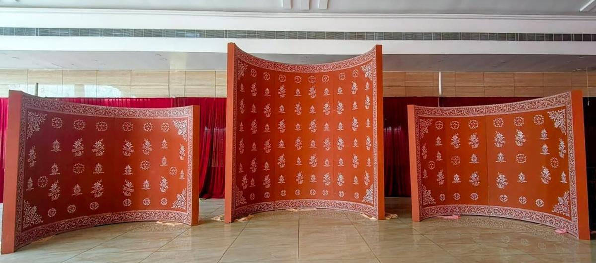 Mandap in the making