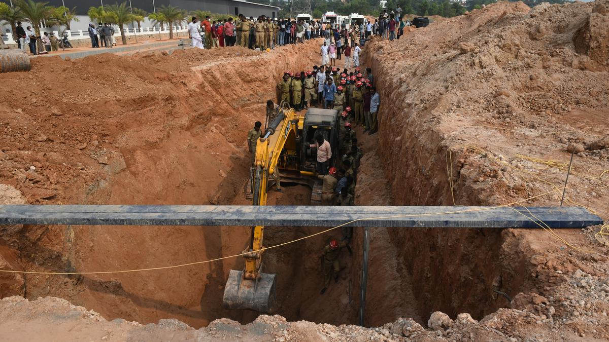 Labour Commissioner to probe accident at Kalamassery in Kochi