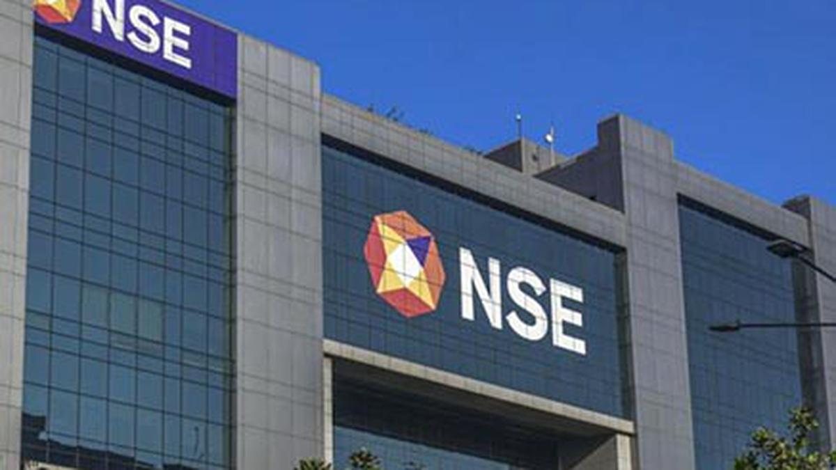 NSE signs data licensing pact with CME Group for WTI crude oil, natural gas derivatives contracts