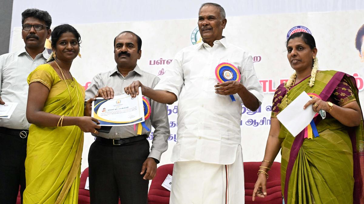 Tamil Nadu Speaker felicitates teachers in Tirunelveli for achieving 100% results in board exams