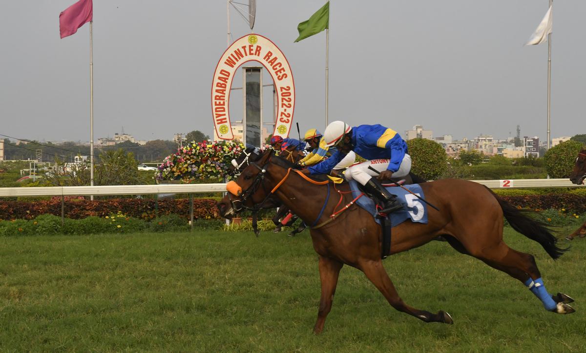 Jockey S. Antony Raj rides Queen Envied past the finish line in the HRC The Golconda 1000 Guineas race in Hyderabad on Sunday, December 4, 2022. 
