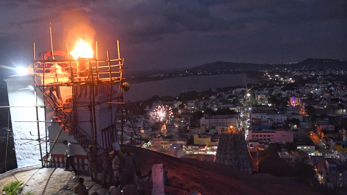 ‘Mahadeepam’ lit at Tirupparankundram hillock for Karthigai Deepam