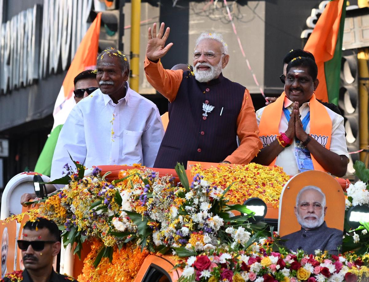 Modi holds roadshow in poll-bound Puducherry, boosts NDA campaign