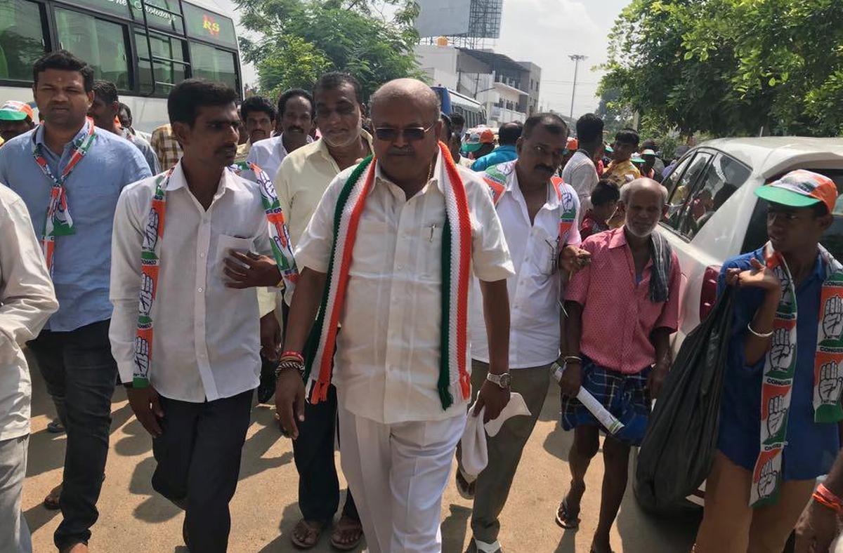 Youth killed after being hit by vehicle linked to son of former Karnataka  minister - The Hindu