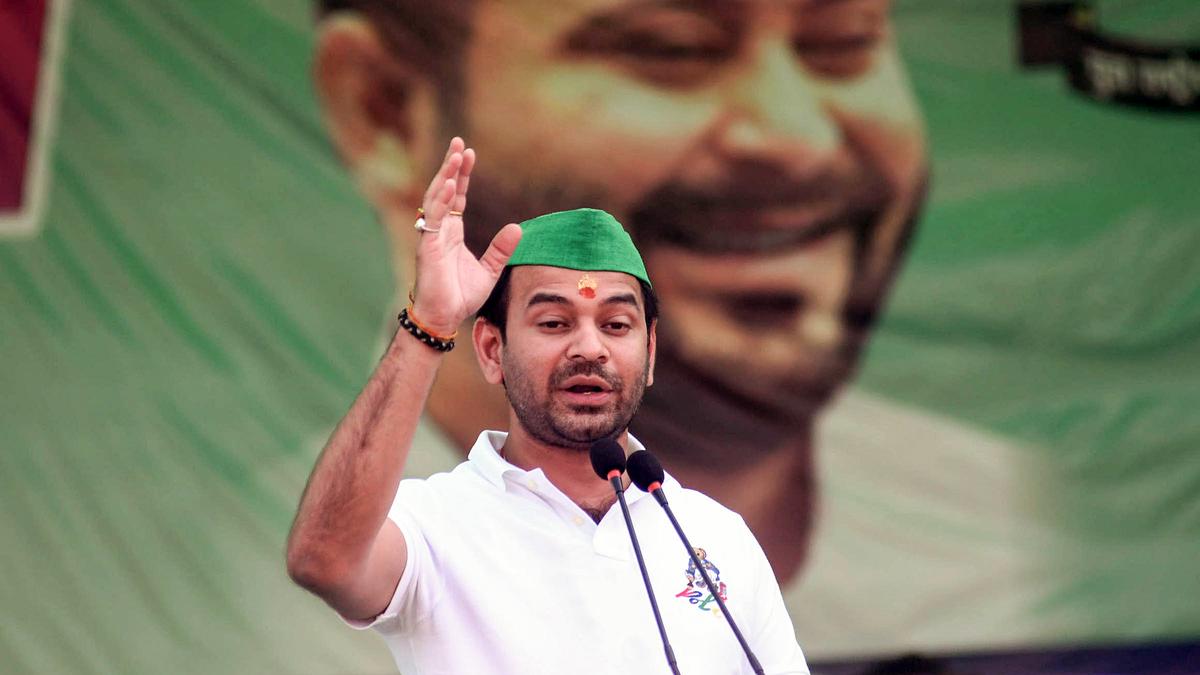 Traffic Police slaps ₹4000 fine against RJD MLA Tej Pratap Yadav in Bihar