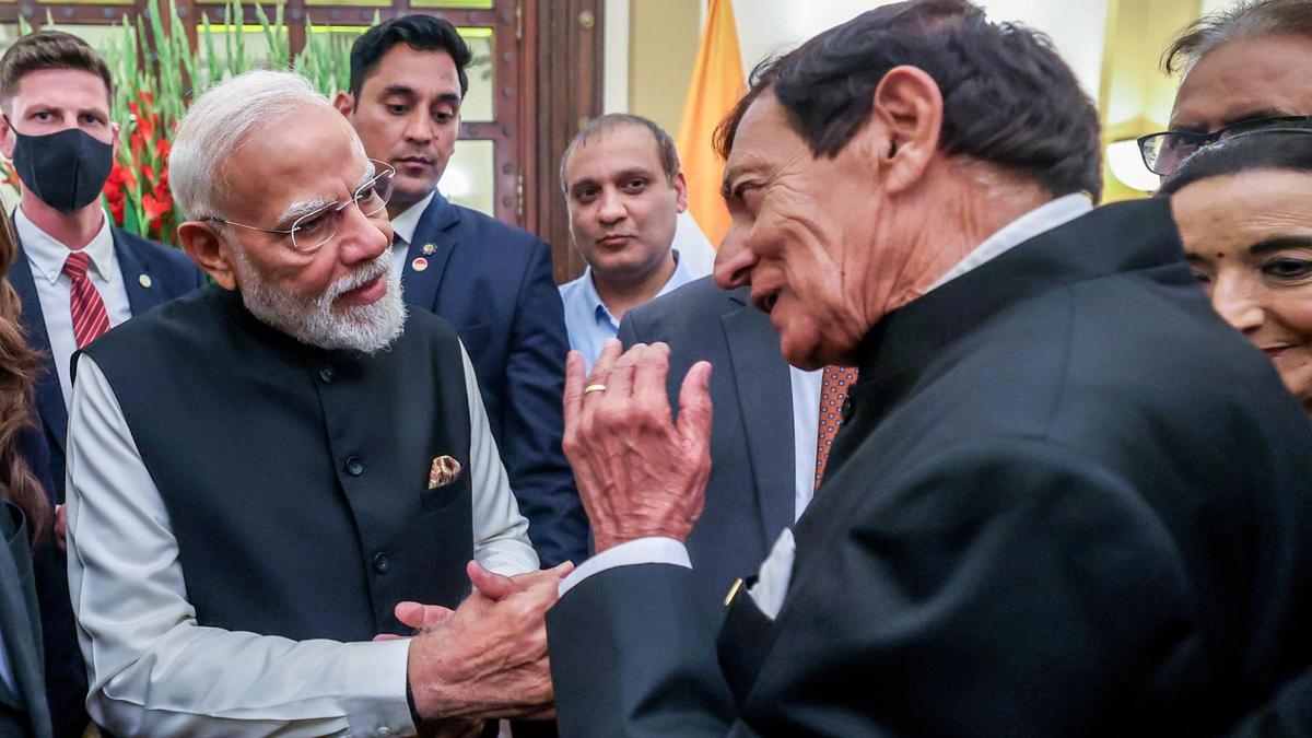 PM Modi interacts with Indian-origin Jews in Israel, lauds their 'deep-rooted' India connection