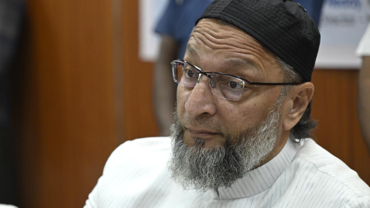 Asaduddin Owaisi condemns Pahalgam terror attack, expresses solidarity with victims