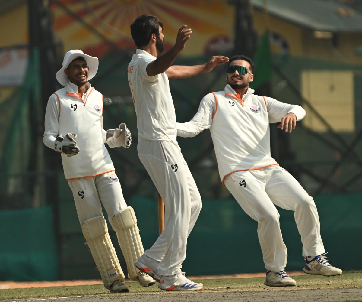 Jammu and Kashmir players celebrate a wicket