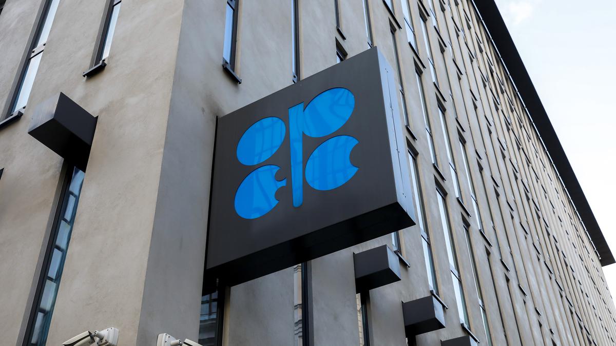 OPEC+ agrees to keep output levels unchanged