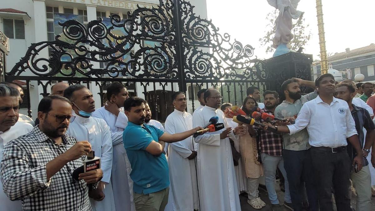 Unified Mass row in Syro-Malabar Church: Tension at Archbishop’s house