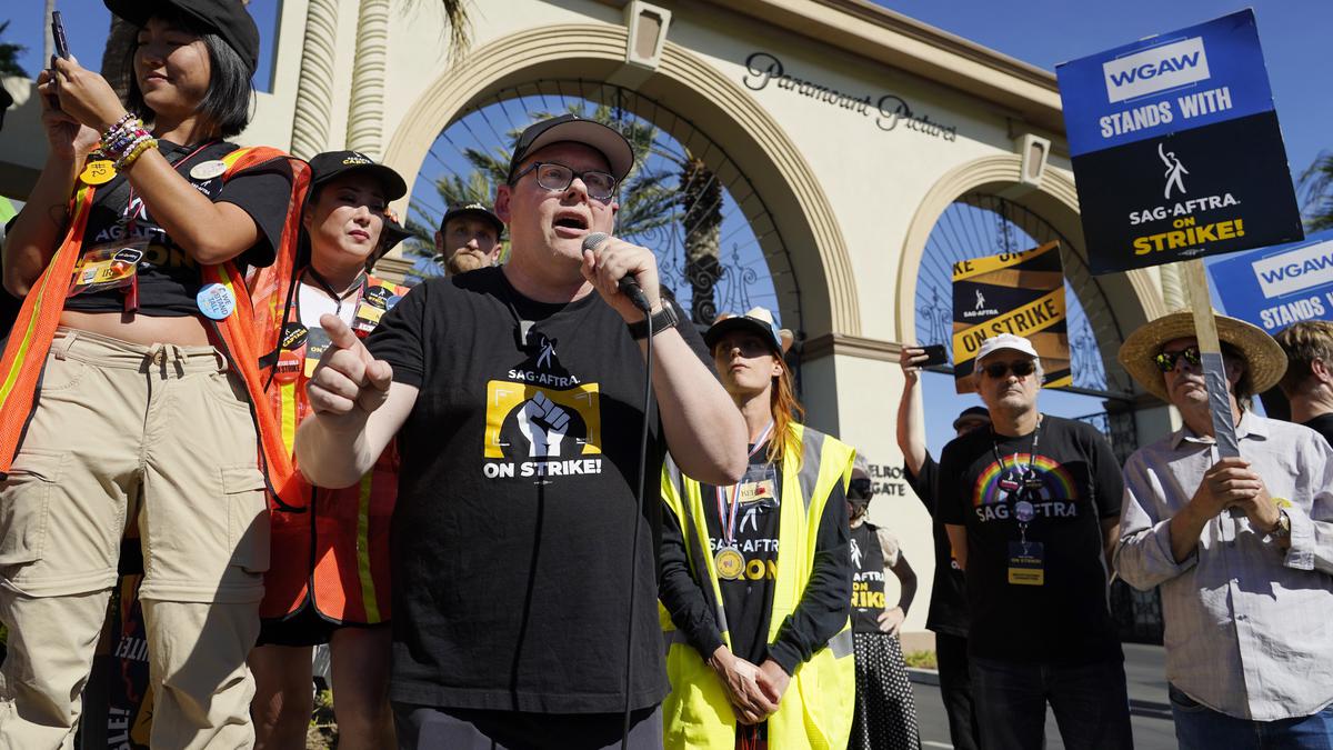 Actors strike | Hollywood studios make offer to SAG-AFTRA, hoping to end 113-day strike