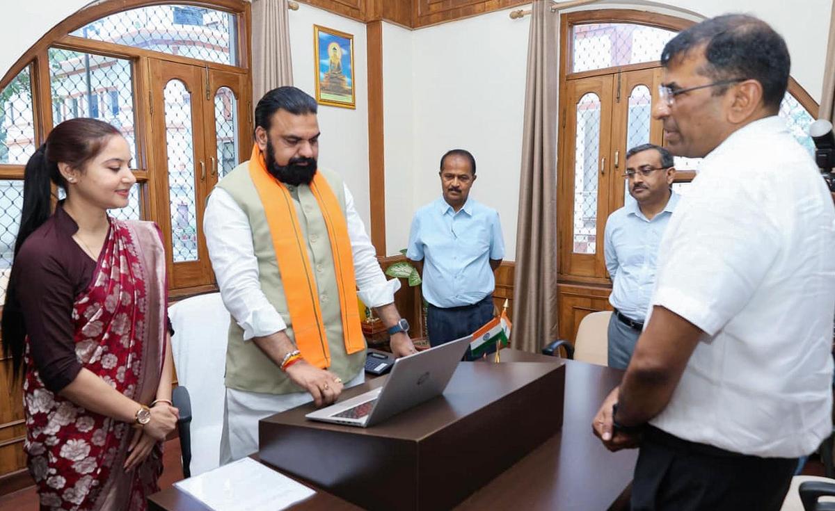 Bihar CM Launches Census 2027 Self‑Enumeration Drive