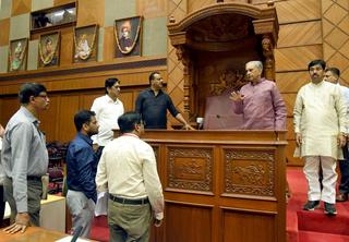 Basavaraj Horatti likely to stay on as Karnataka Legislative Council  Chairperson amid leadership tussle in Congress - The Hindu