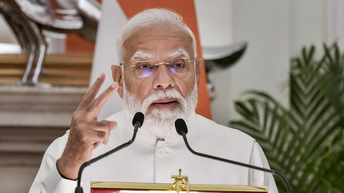 PM Modi urges citizens to take all possible precautions amid soaring mercury