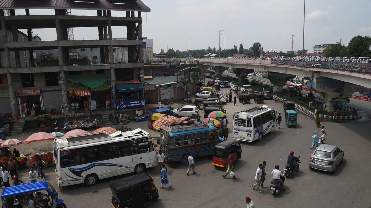 Article 370 abrogation anniversary: Mehbooba says placed under 'house arrest'; roads leading to PDP, NC offices sealed