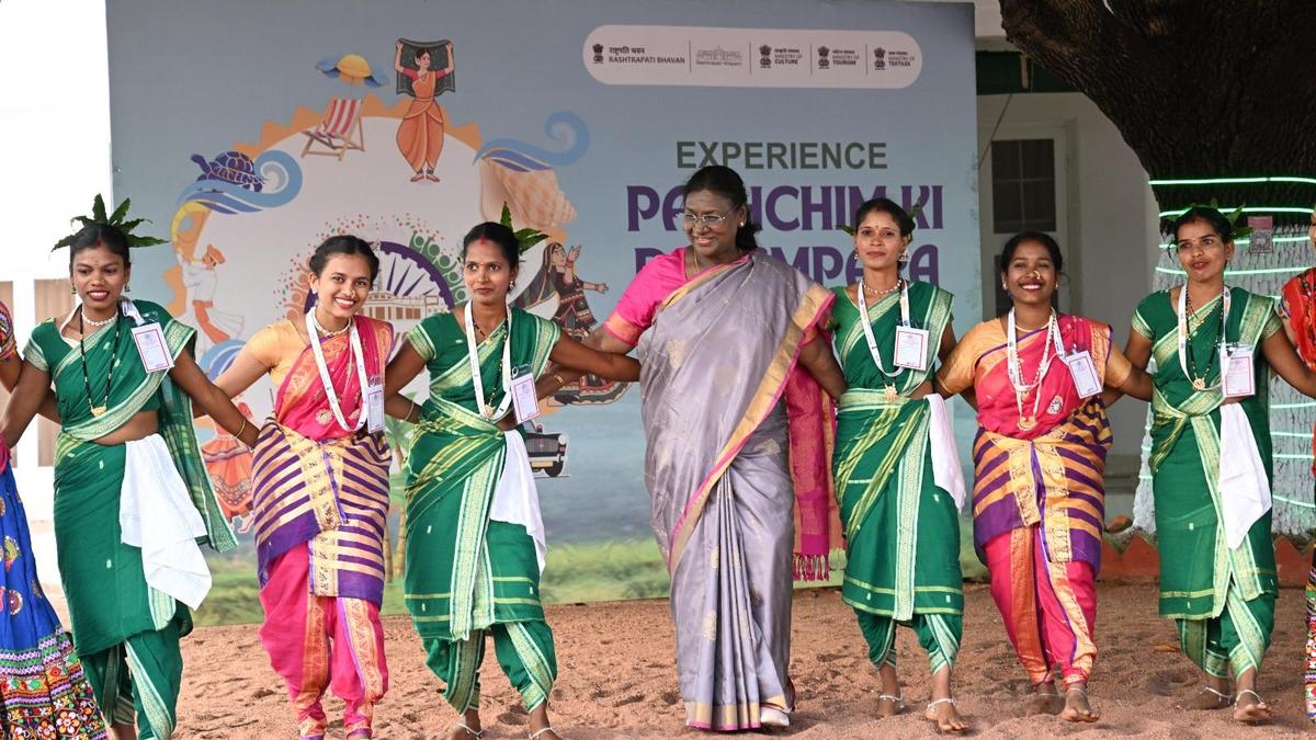 President Droupadi Murmu inaugurates Bharatiya Kala Mahotsav