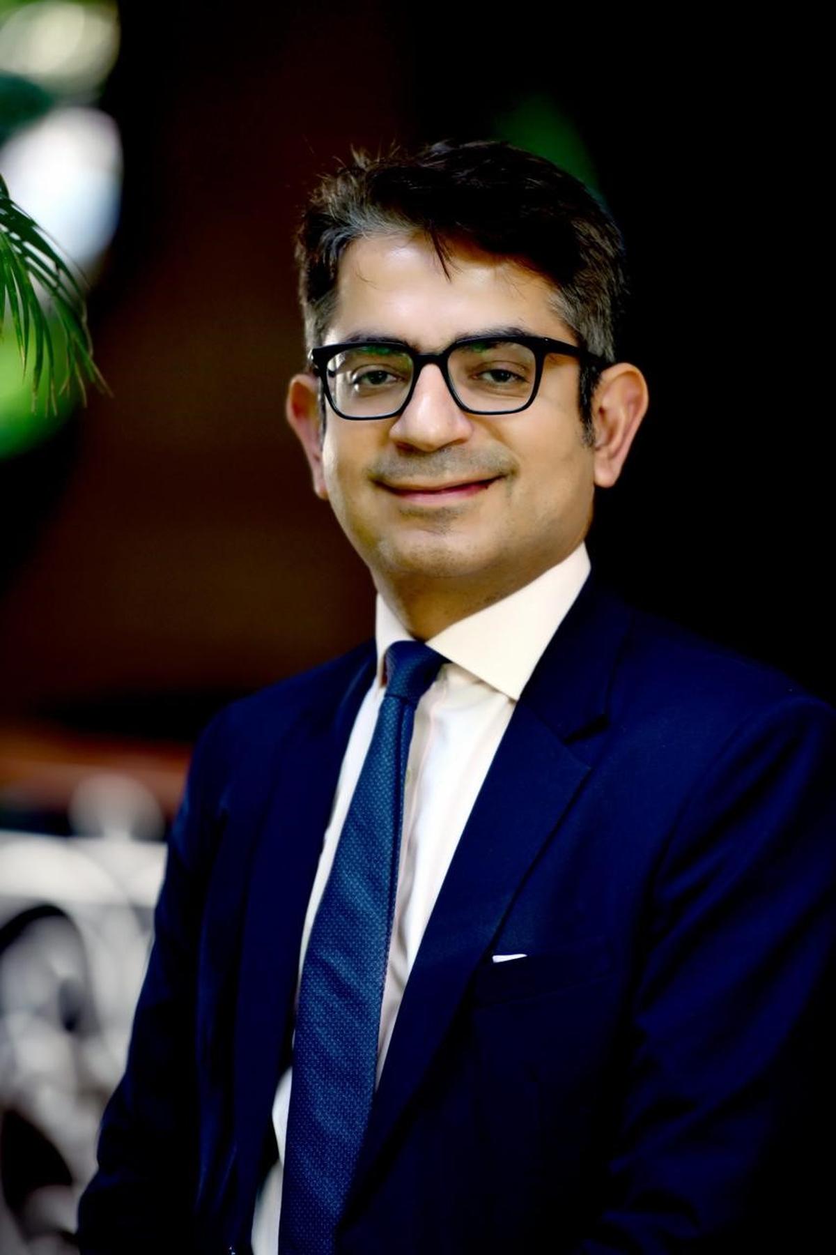  Mukul Gulati