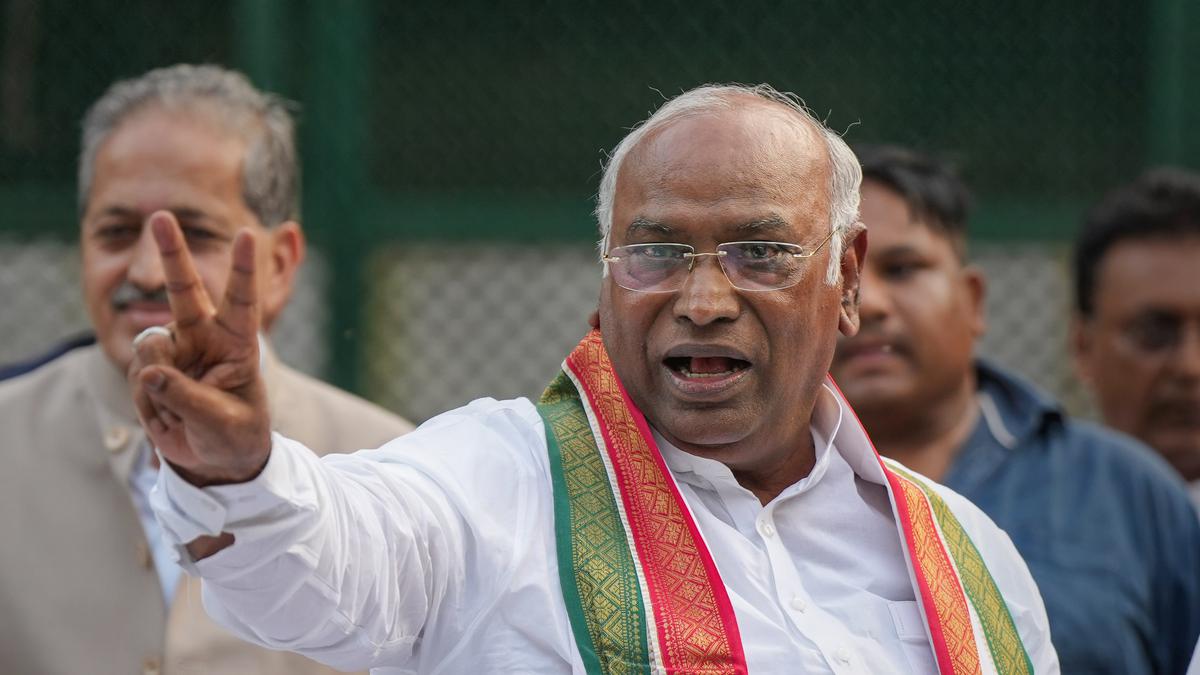 Mallikarjun Kharge wins Congress presidential election with over 7,800  votes - The Hindu