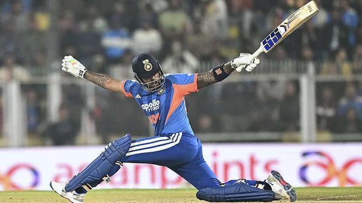 Suryakumar, son ICC T20I sıralamasında beş sıra atlayarak yedinci sıraya yükseldi