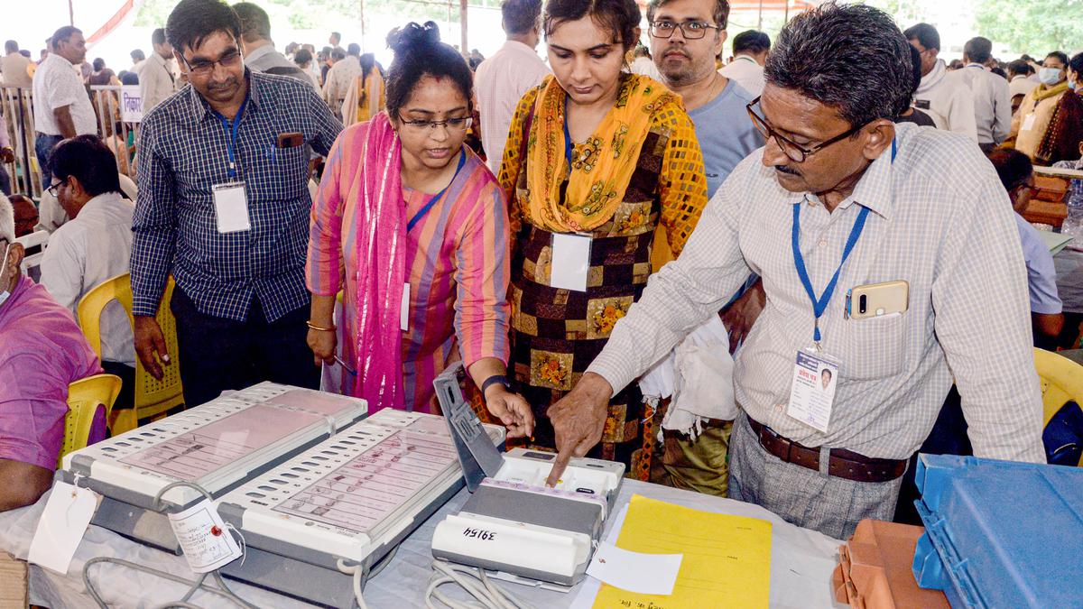 11 Opposition parties to fight EVM 'misuse', money power and media ...