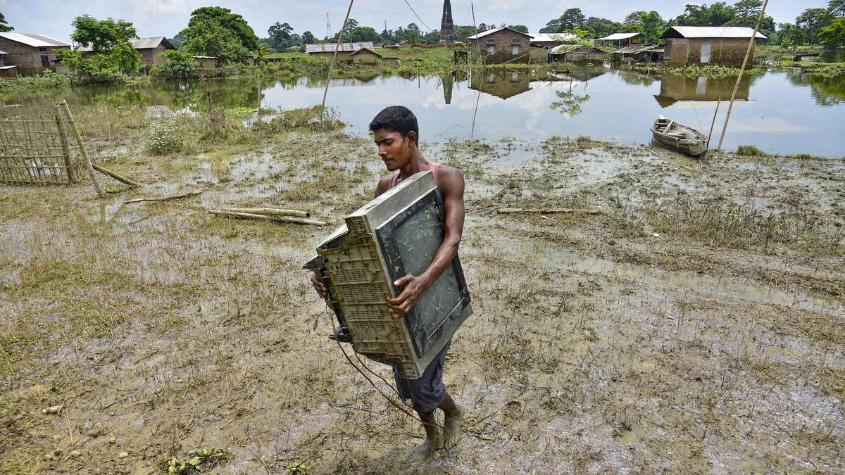 Amit Shah calls up CMs of Assam, U.P., Gujarat on flood and rain situation; assures Central assistance