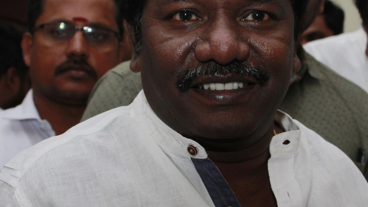 Actor Karunas detained at airport for carrying bullets in hand luggage