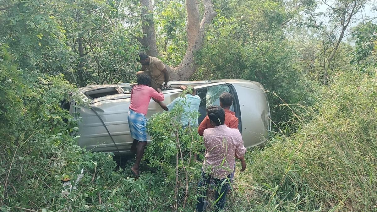 Two injured after car falls into gorge in Erode