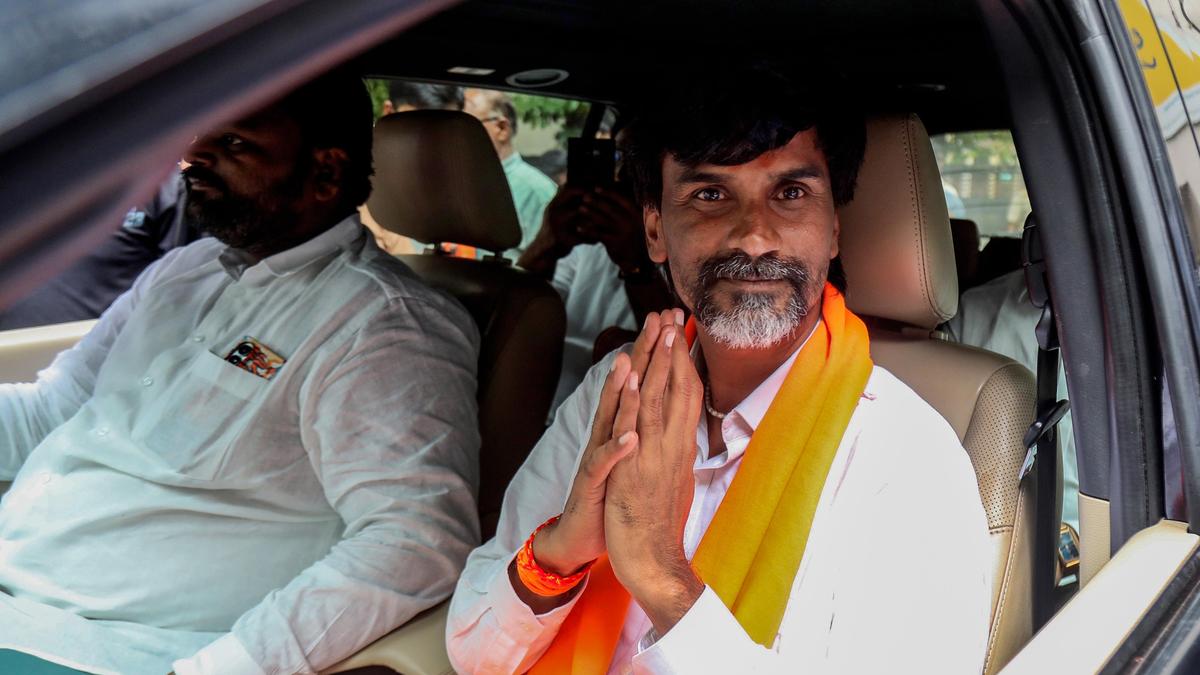 Manoj Jarange warns of fresh agitation over Maratha quota issue from May 30