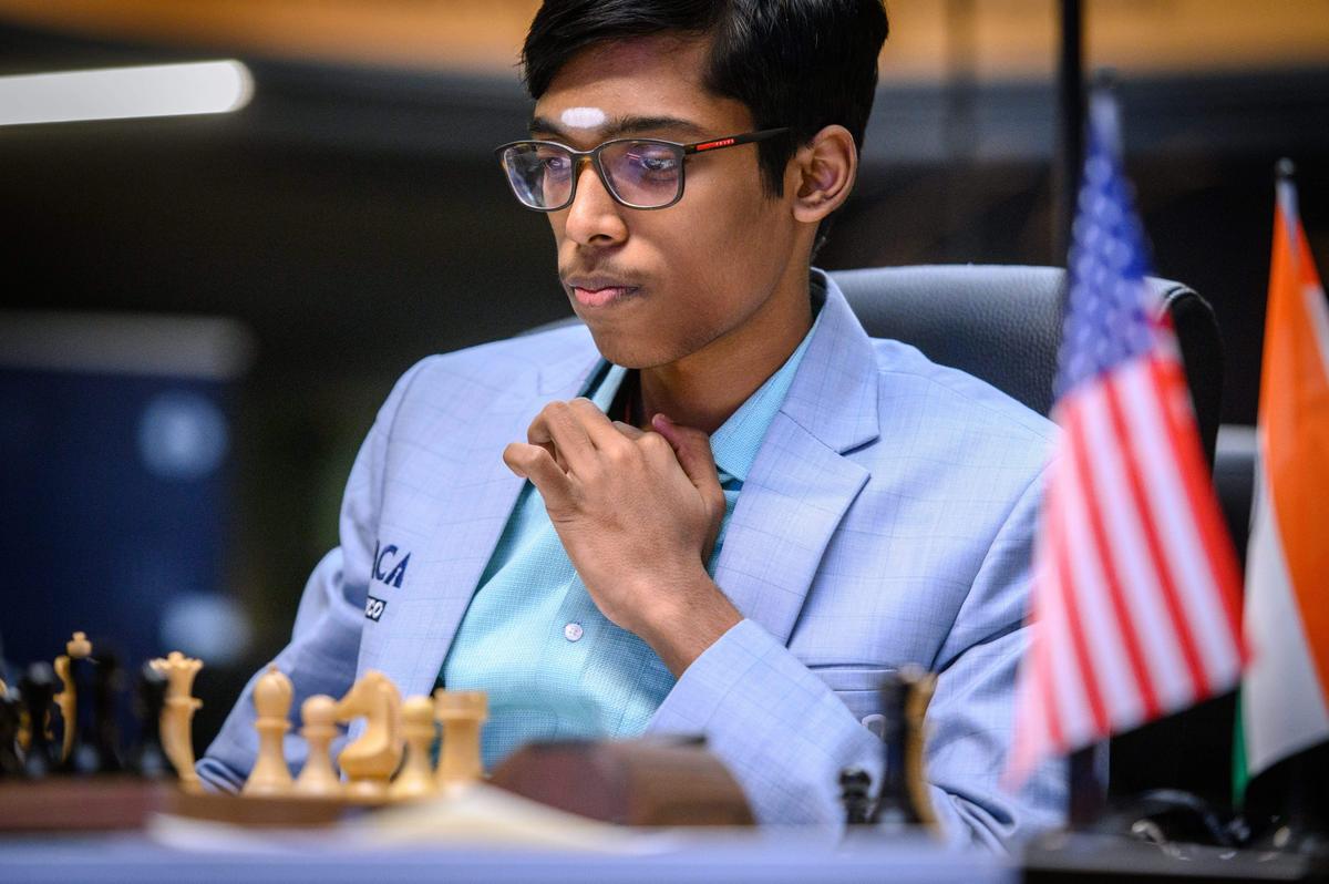 Fiasko i Norge: Praggnanandhaa taper for Alireza, Carlsen tar ledelsen på rankingen