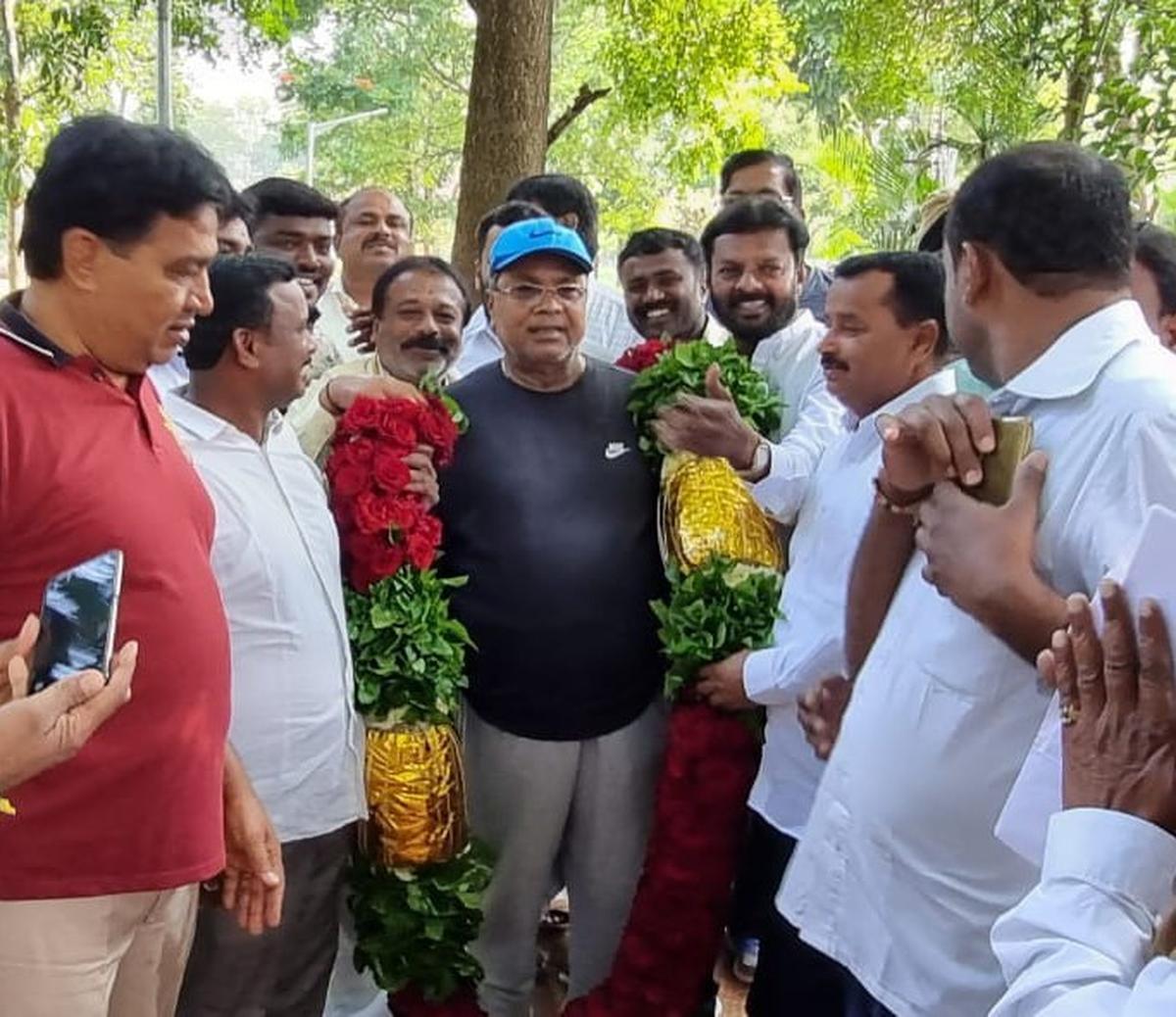 Siddaramaiah invited to contest Assembly election from Kolar