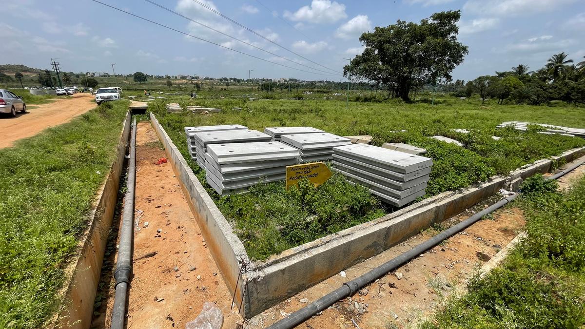 Allottees upset as BDA issues single tender for asphalting six blocks of NPKL within two years