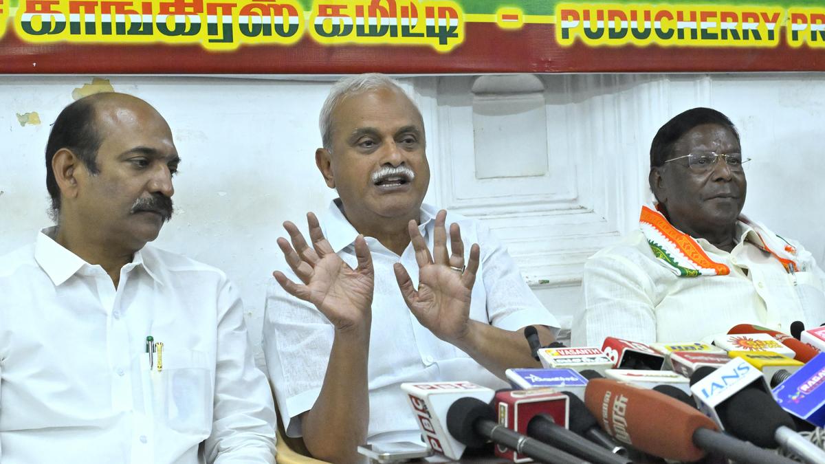 Former Puducherry CM challenges Amit Shah to give proof of corruption during Congress government