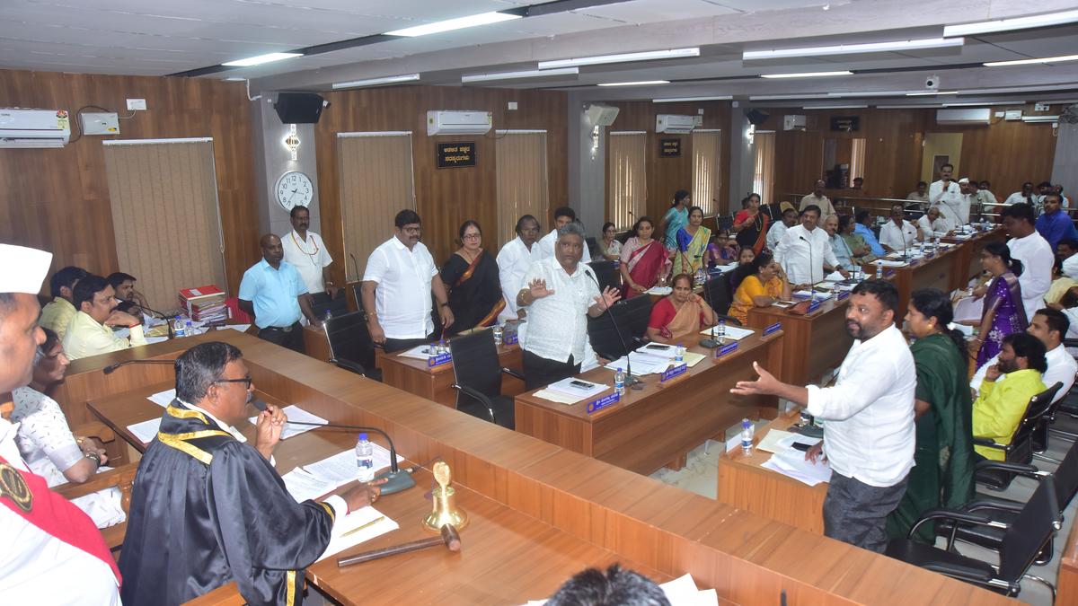 Twin cities councillors hike their honorarium by four times