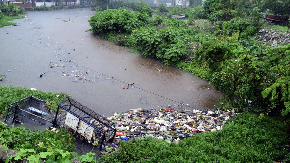 New committee at Avikkal Thodu demands renovation of canal