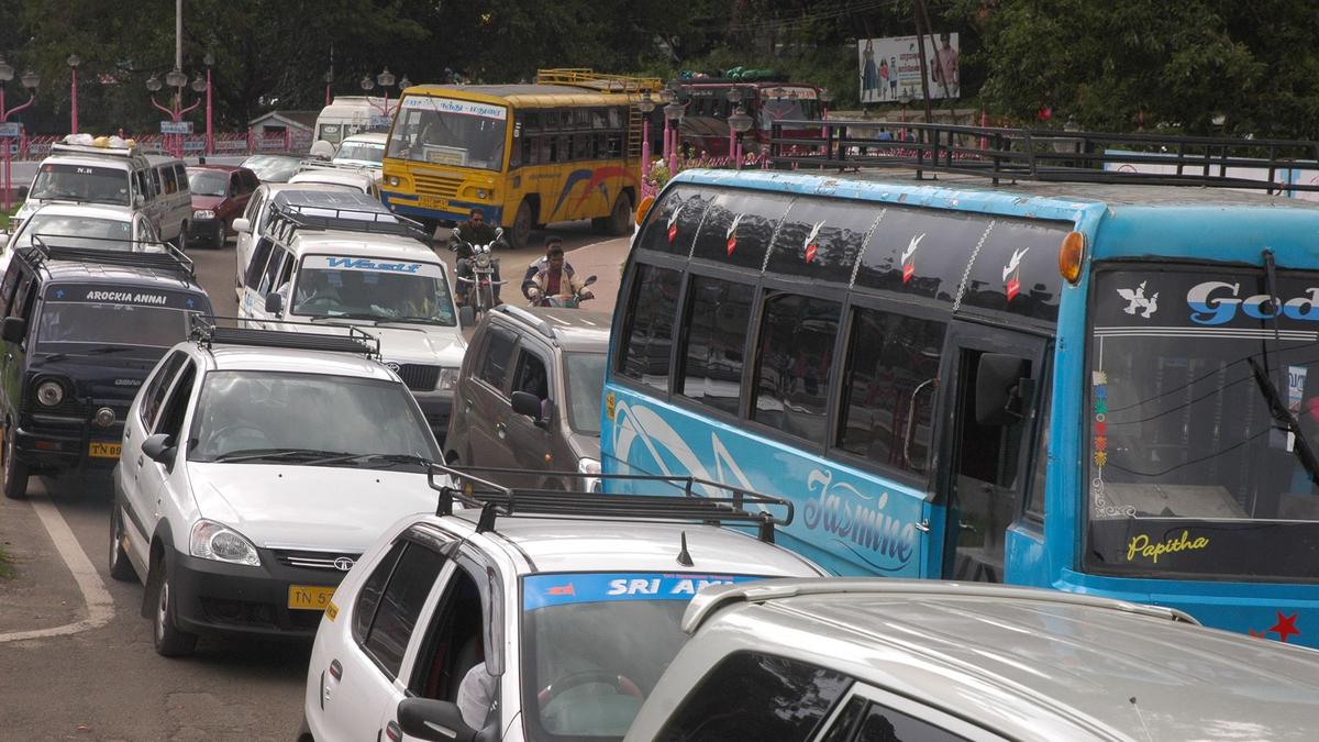 Why not fix a cap on number of tourist vehicles entering the Nilgiris and Kodaikanal, asks High Court 