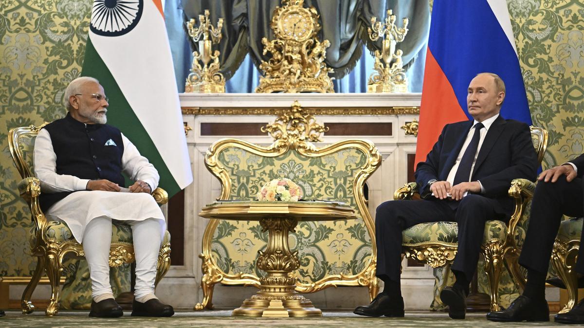 No solution to any conflict is possible on the battlefield, PM Modi tells President Putin