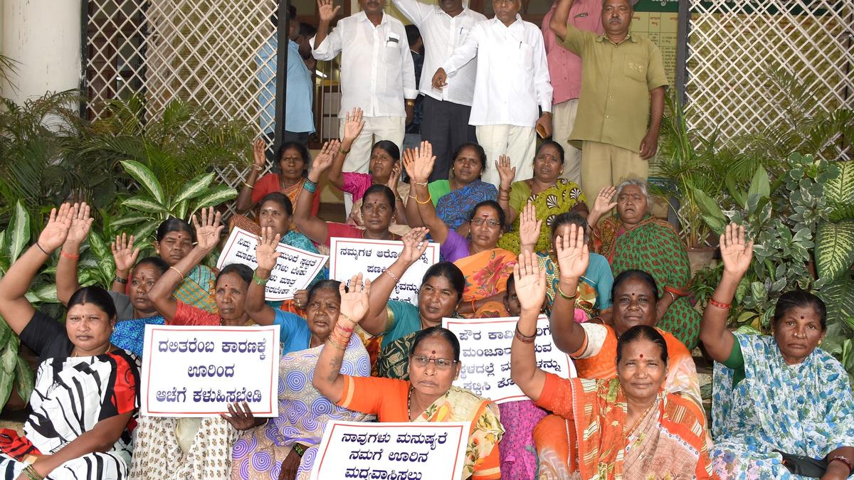 Pourkarmikas to stage protest on March 11 demanding direct payment of salaries to all outsourced civic workers in Mysuru district