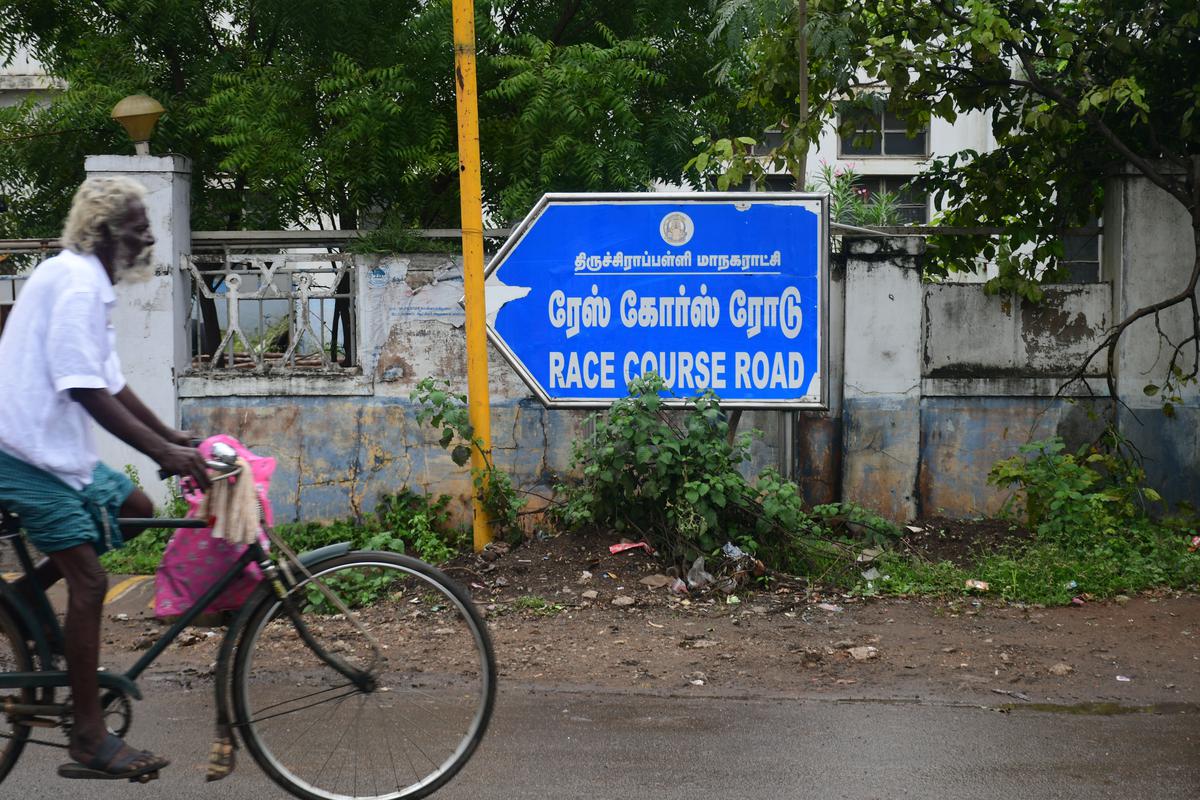Residents seek updation of nameboards in localities in Tiruchi