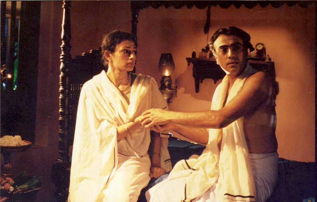 Shobana with Rajit Kapur in ‘Agnisakshi’