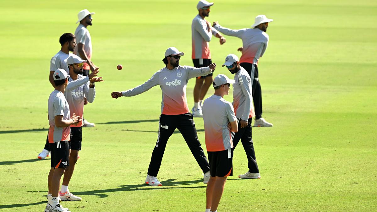 Why pick on Gambhir alone, asks Kotak