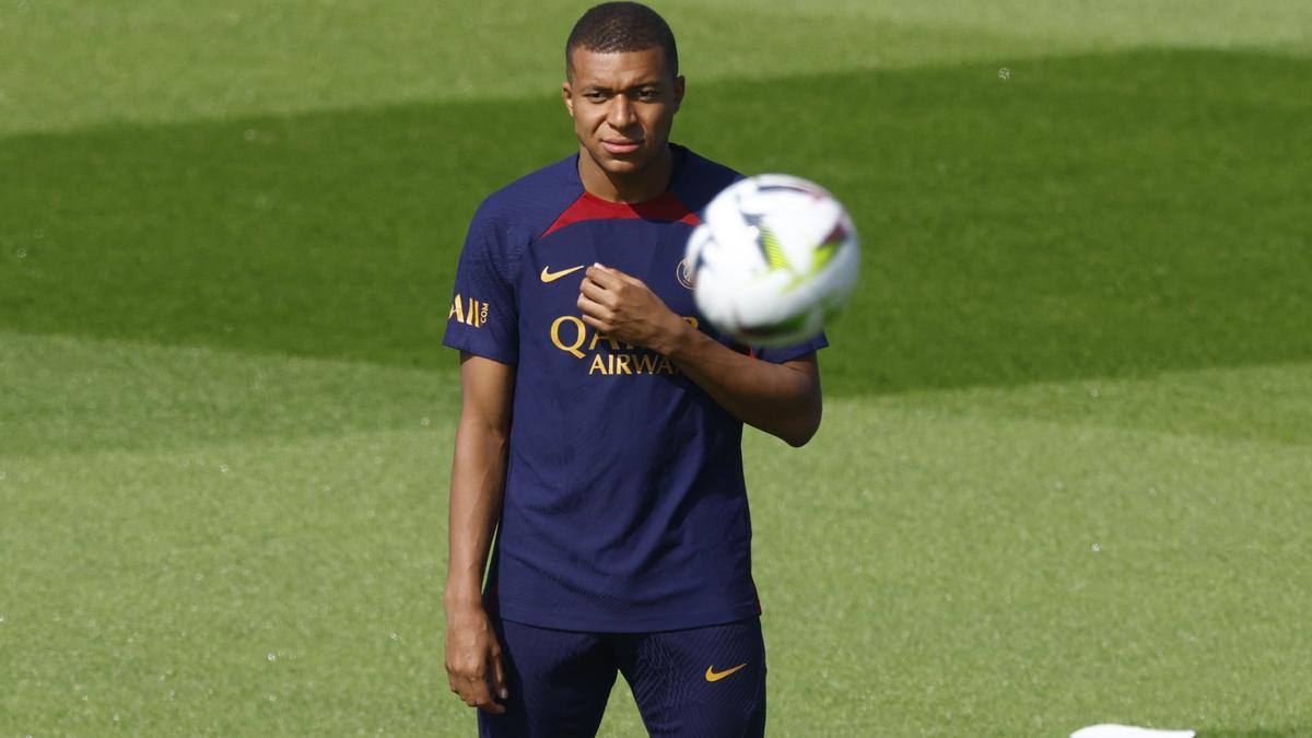 PSG drops Kylian Mbappe from Asian pre-season tour squad, to be put on sale