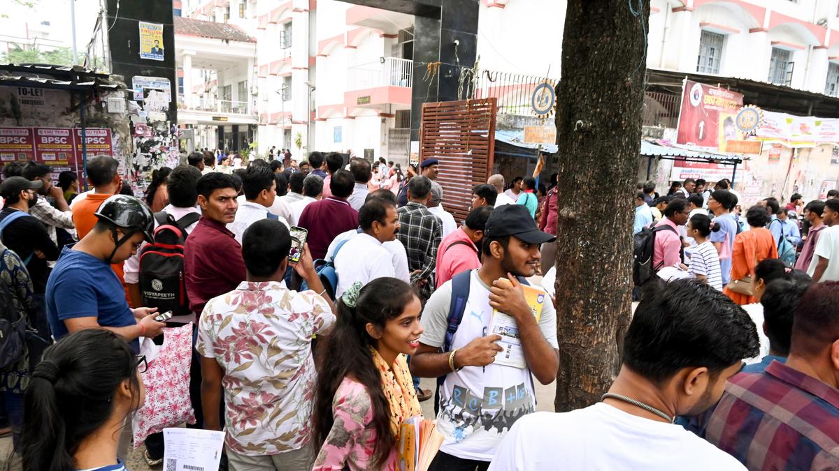 Bihar government announces free bus travel for students appearing for NEET re-examination