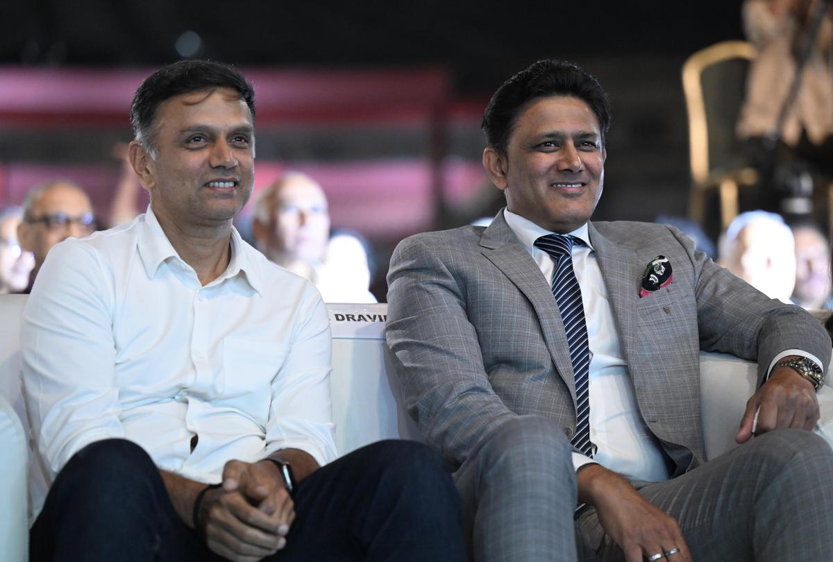 Watch: Rahul Dravid gets stand named after him at Chinnaswamy stadium in Bengaluru