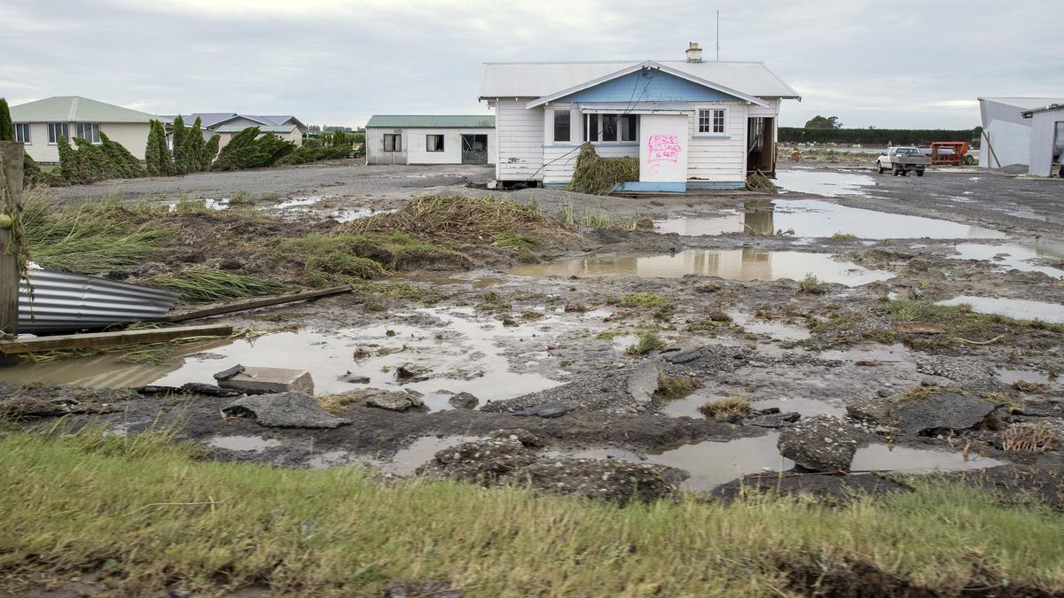 New Zealand cyclone fatalities reach 8; more deaths feared